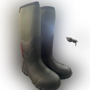 Habit waterproof boots. Mens size 7